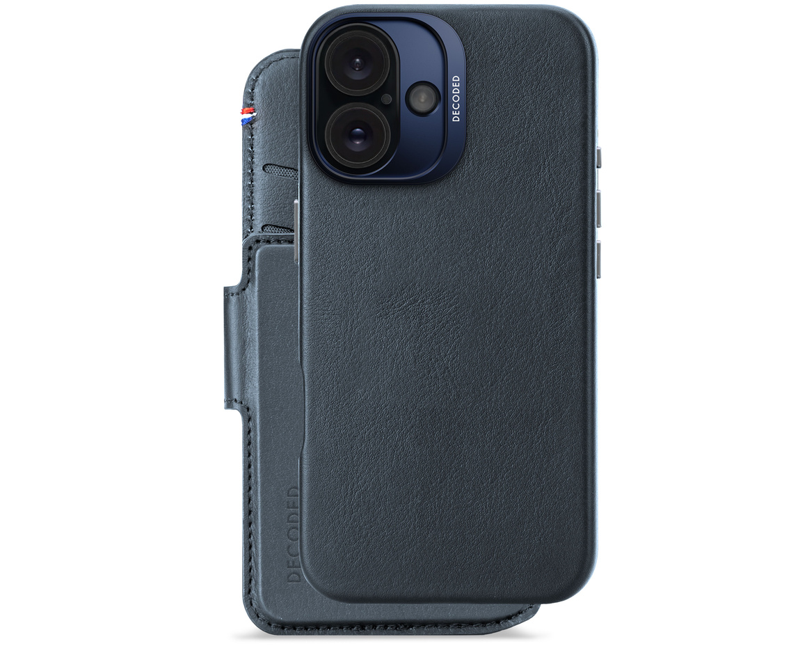 Decoded - Leather Detachable Wallet till iPhone 16 Marinblå
