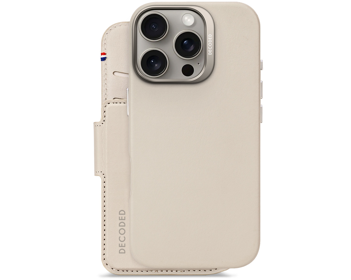 Decoded - Leather Detachable Wallet till iPhone 16 Pro Clay