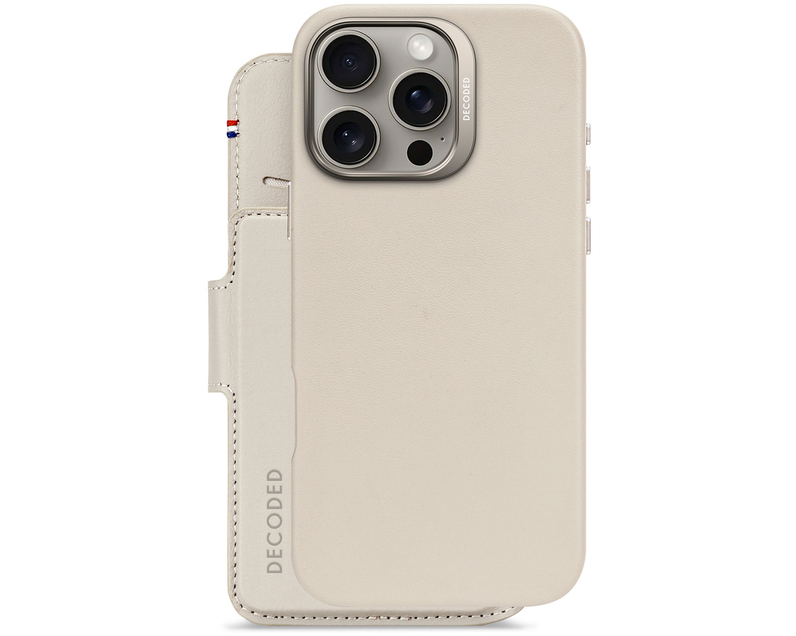 Decoded - Leather Detachable Wallet till iPhone 16 Pro Max Clay