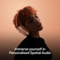 Apple AirPods Max 2024 Orange