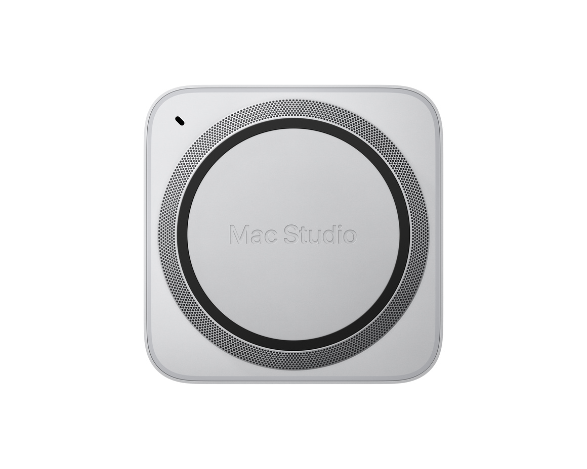 Mac Studio: Apple M4 Max chip med 14‑core CPU, 32‑core GPU, 36GB, 512GB