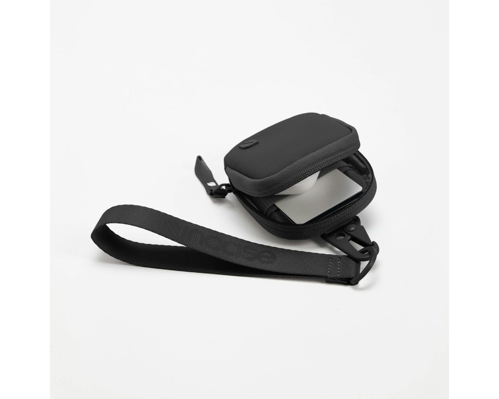 Incase A.R.C. Zip Case Pouch - Svart