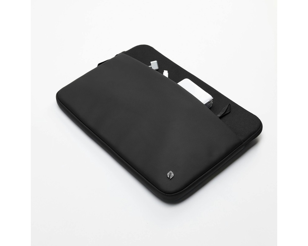 Incase A.R.C. Sleeve till 16" Laptop Svart