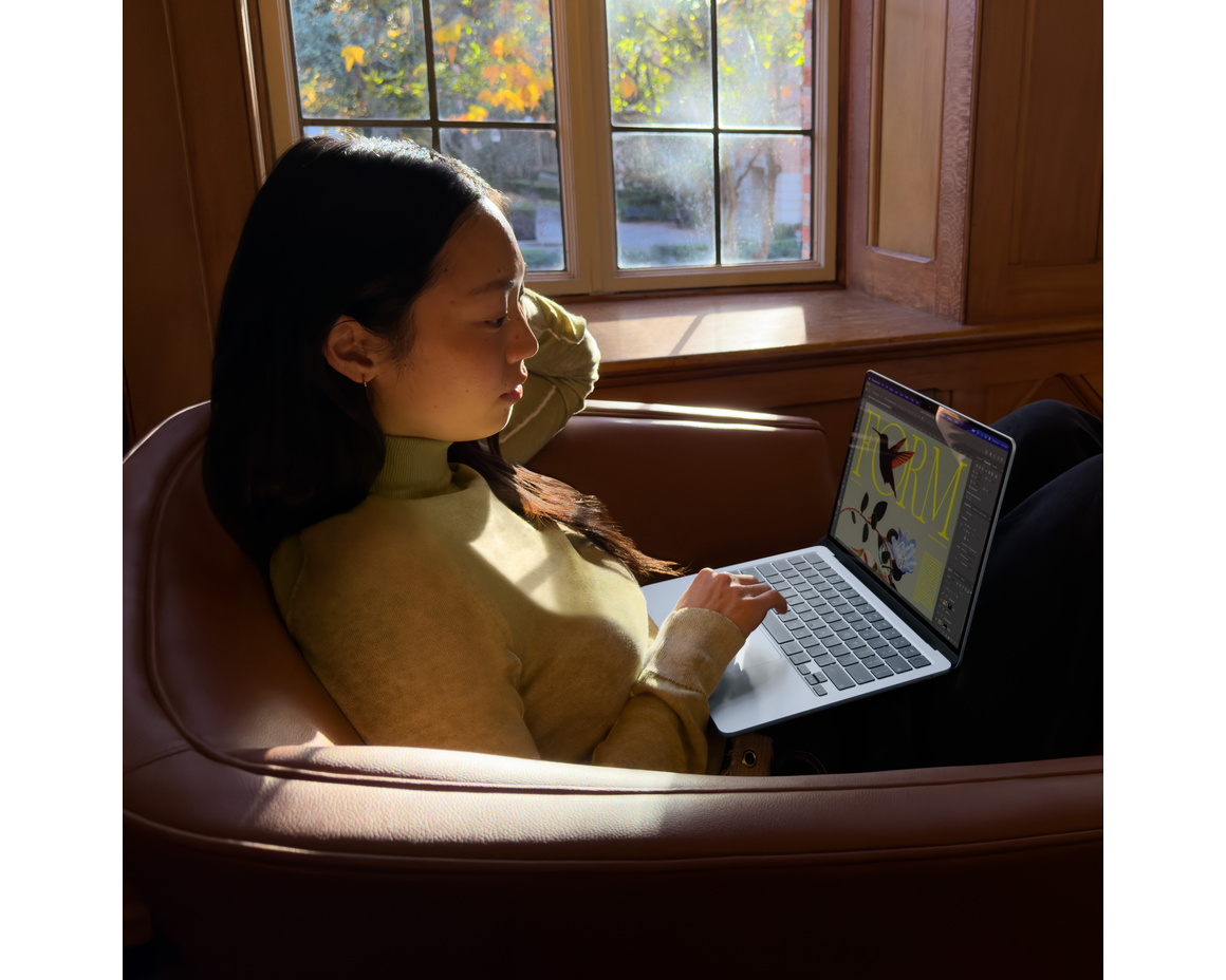 MacBook Air 13 M5, 10-core CPU,8-core GPU/16GB/512GB  -  silver